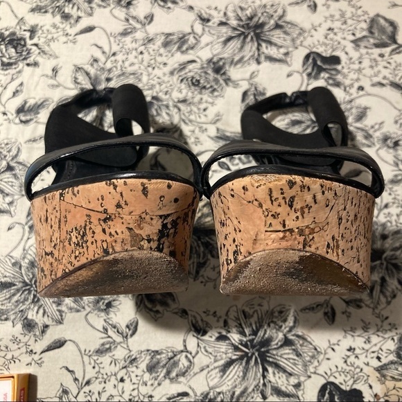 DONNA KARAN Sz 37.5 Chunky Heel Platform Strappy Leather & Elastic Sandals - Picture 8 of 13